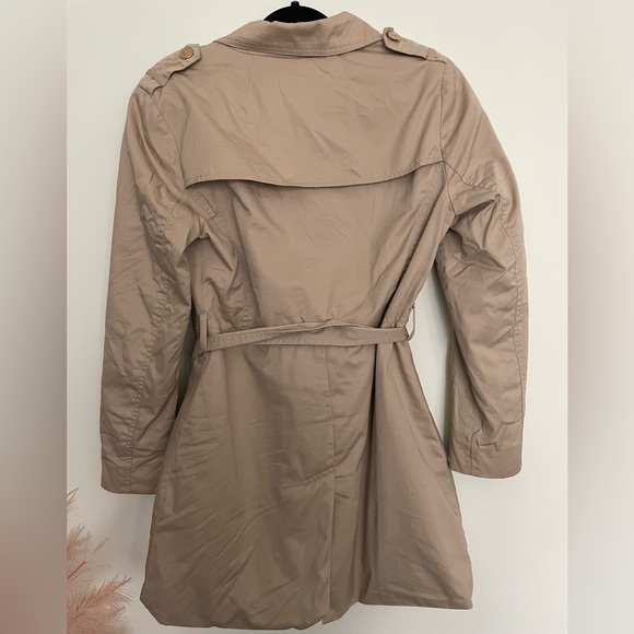 Banana Republic Trench Coat. - Picture 2 of 8